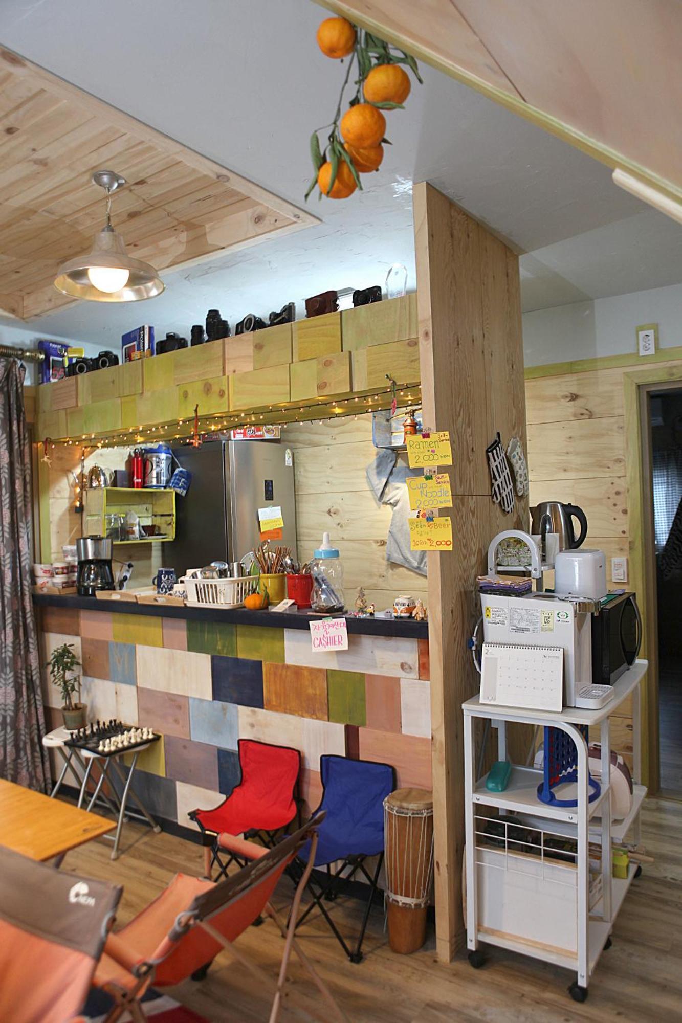 Basecamp Guesthouse Seogwipo Exterior photo