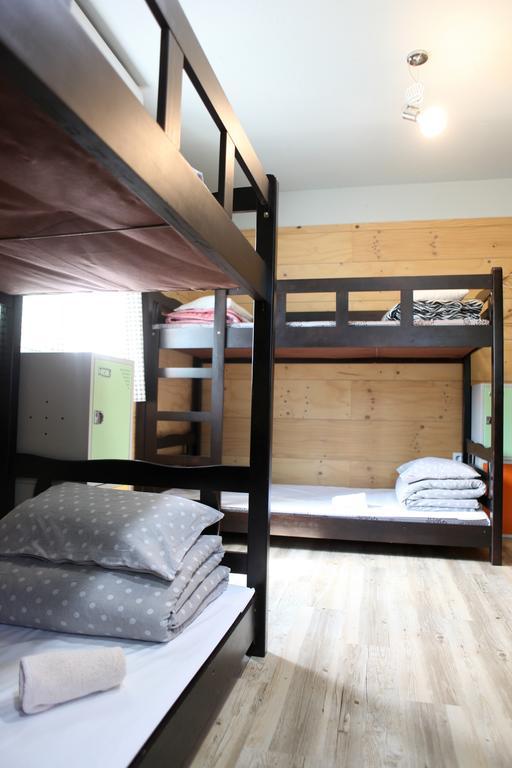 Basecamp Guesthouse Seogwipo Exterior photo